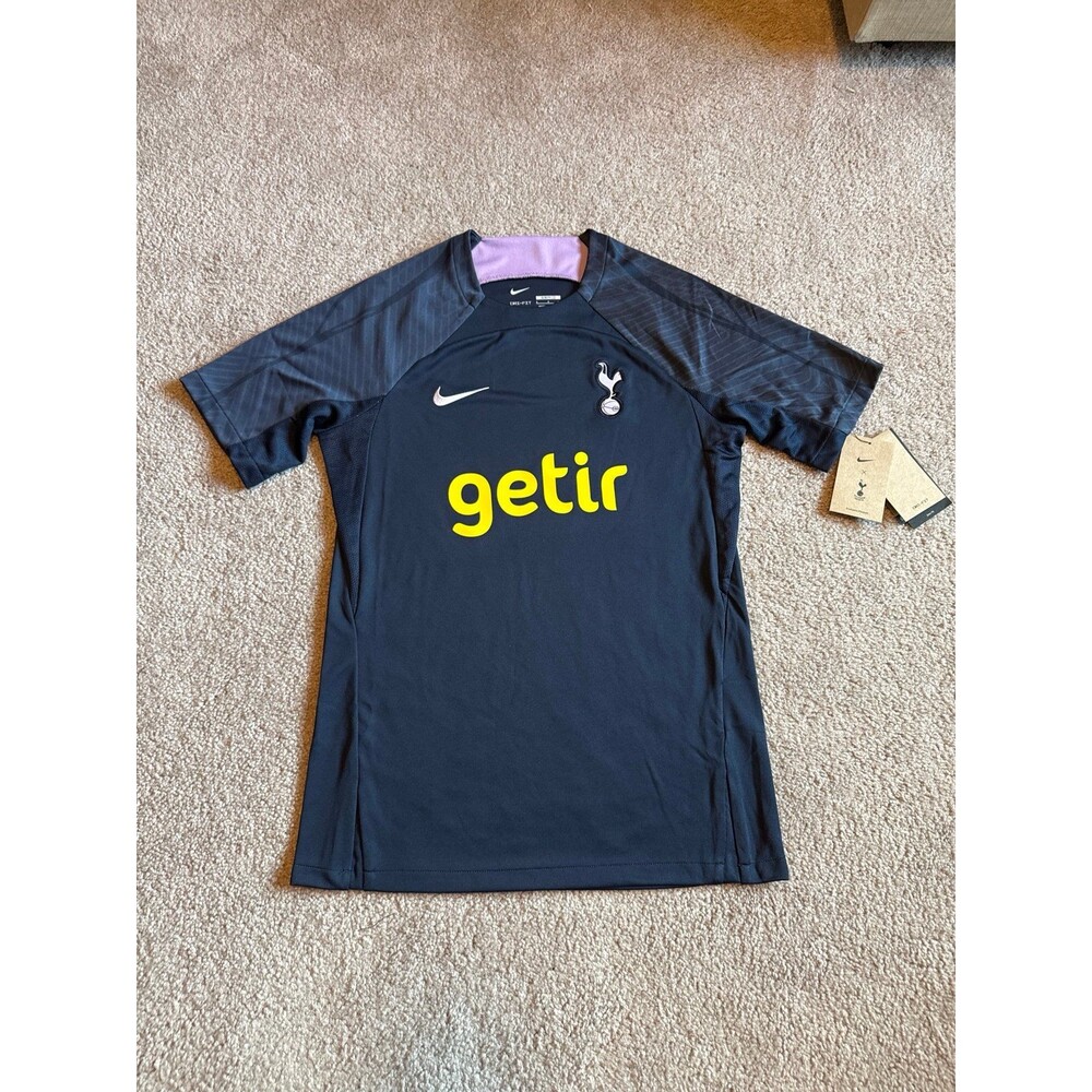 Tottenham Hotspurs Nike NWT Men’s Jersey Size Small